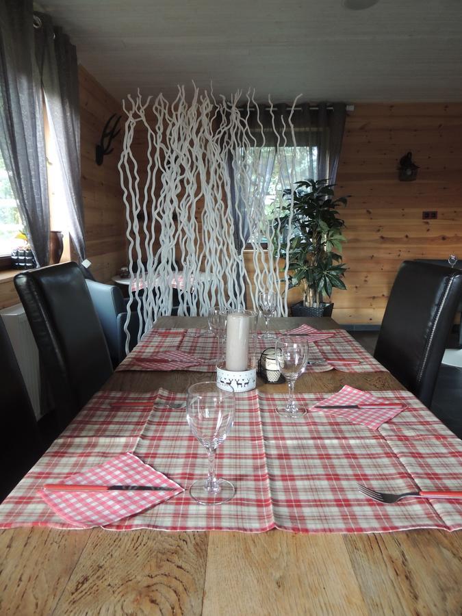 Auberge "La Fourchette Paysanne" Dochamps Exterior photo
